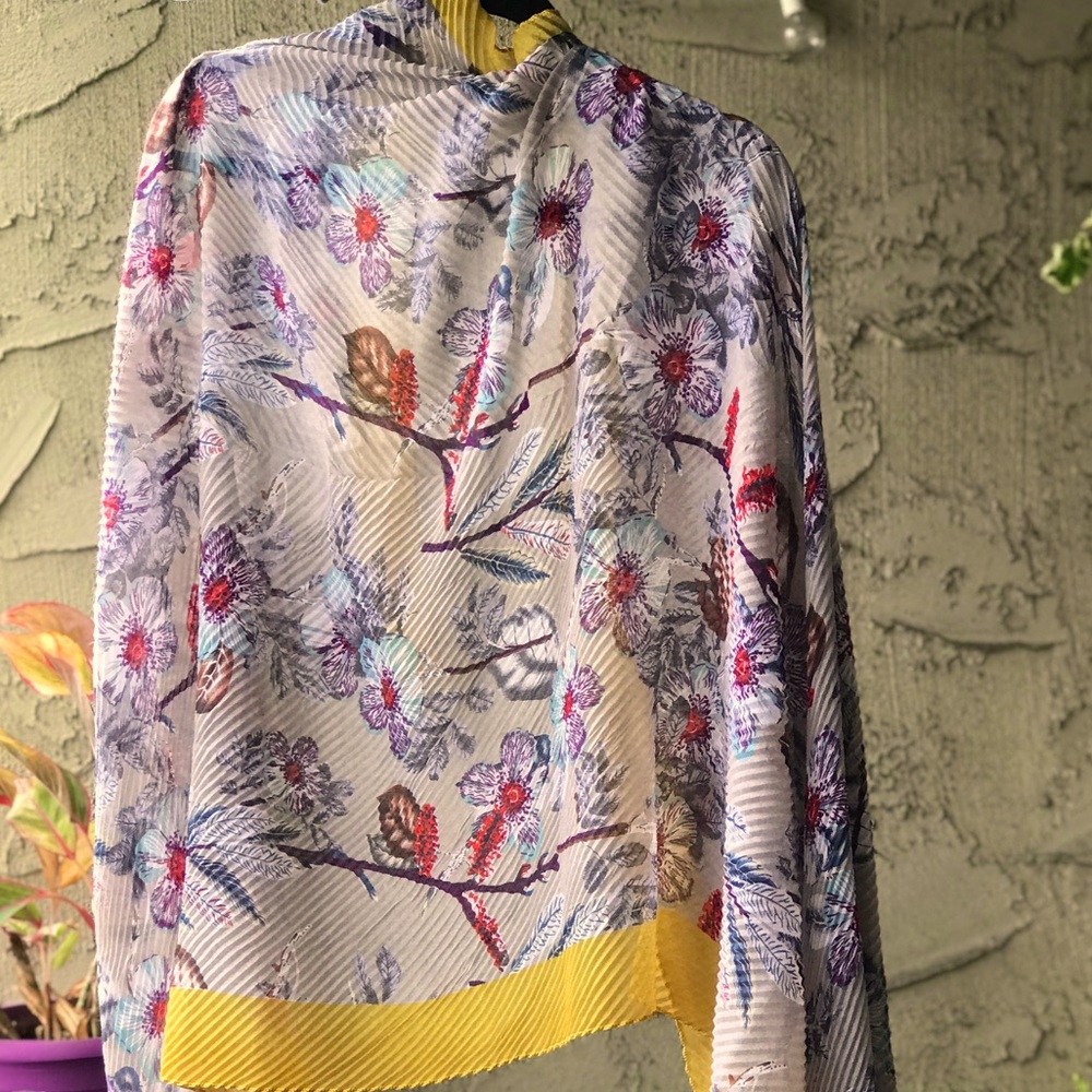 Lulla Collection pleated scarf